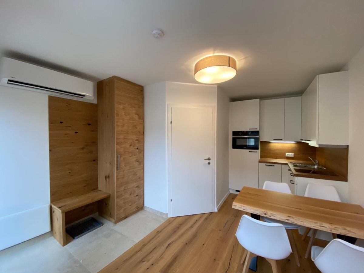 Apartments Freitag - H1 Winden am See Luaran gambar